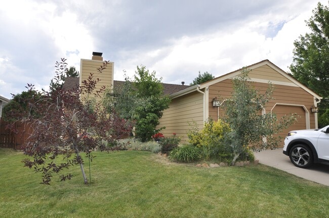 property at 7287 S Long Springs Butte
