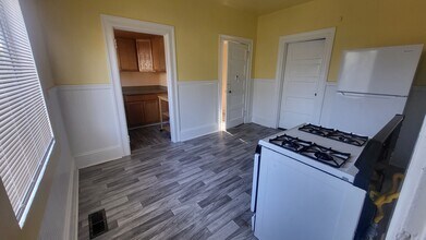 5701 Genoa St in Oakland, CA - Building Photo - Building Photo