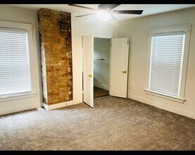 1716 Brewster Ave in Cincinnati, OH - Building Photo - Building Photo