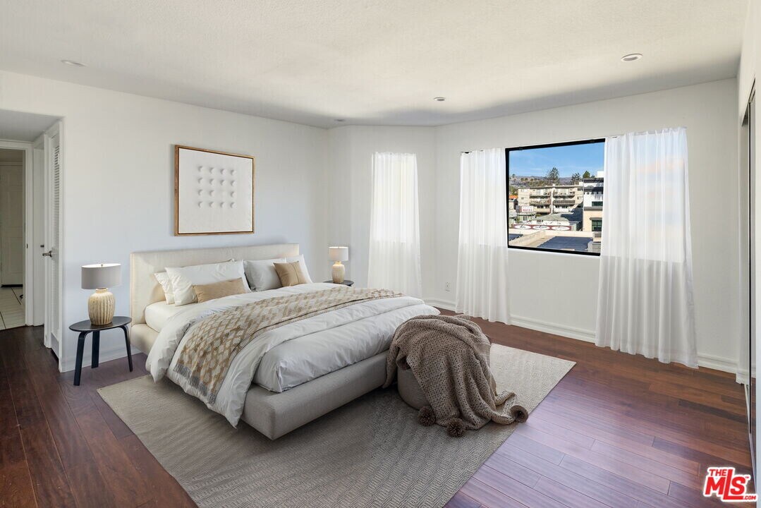 1216 S Saltair Ave in Los Angeles, CA - Building Photo