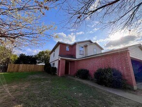 7002 Wax Berry Dr in Dallas, TX - Building Photo - Building Photo