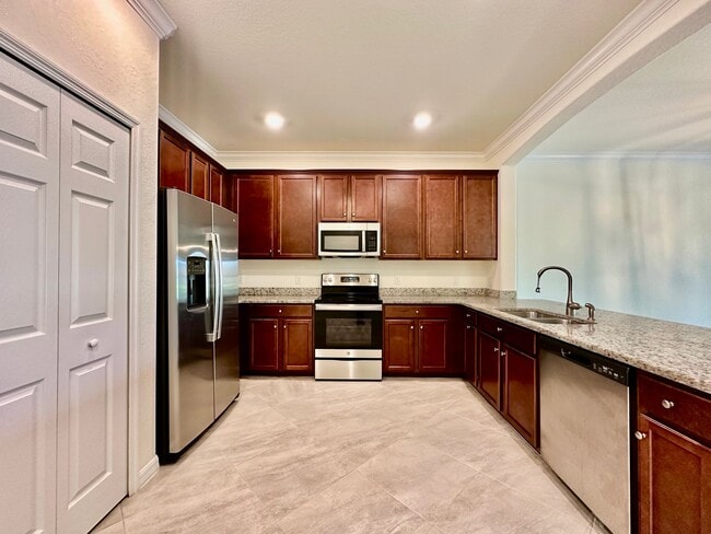 1823 Alameda Dr in Naples, FL - Foto de edificio - Building Photo