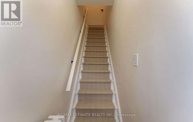 484A Cosburn Ave. in Toronto, ON - Building Photo - Building Photo