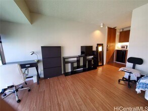 1750 Kalakaua Ave in Honolulu, HI - Building Photo - Building Photo