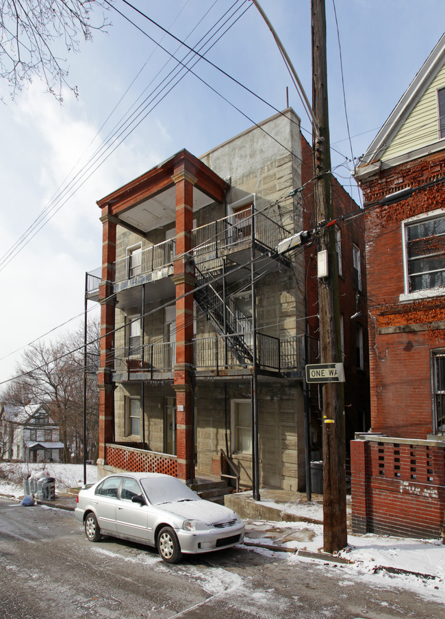 1313 Mill St in Pittsburgh, PA - Foto de edificio - Building Photo