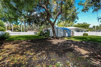 1338 Jackson St in Hollywood, FL - Building Photo - Building Photo