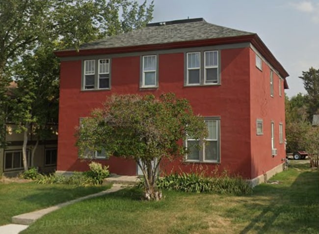 property at 811 N Rodney St