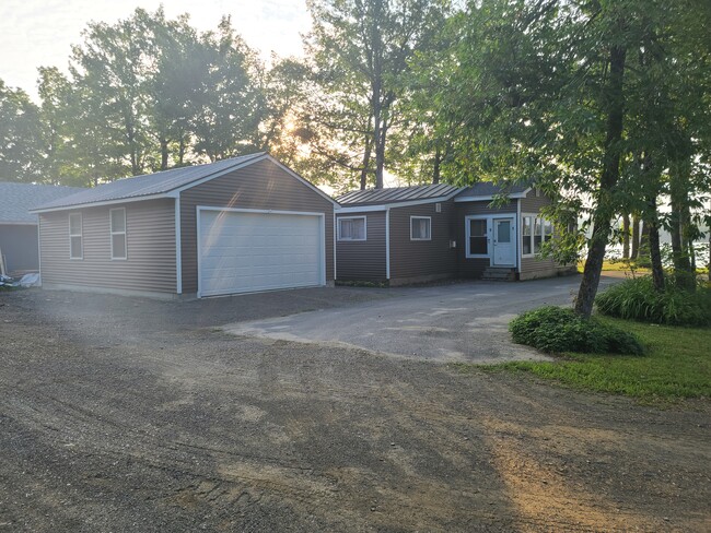 property at 9 N Vigue Shr Rd