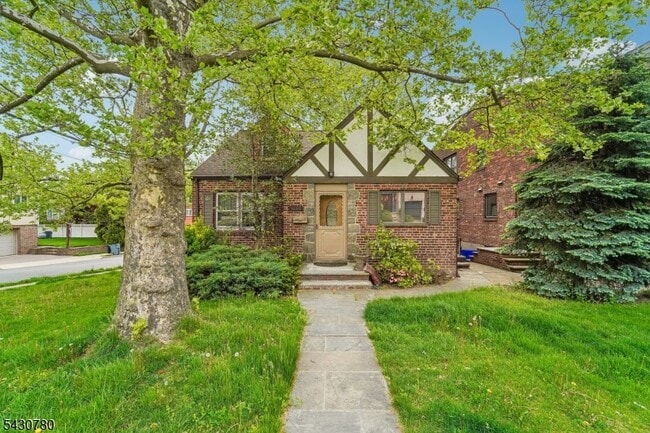 property at 1030 Jassamine Way