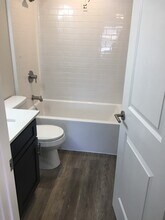 8516 Washington Blvd SW in Lakewood, WA - Building Photo - Building Photo