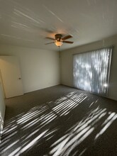 1122 S Clark Dr in Los Angeles, CA - Building Photo - Building Photo
