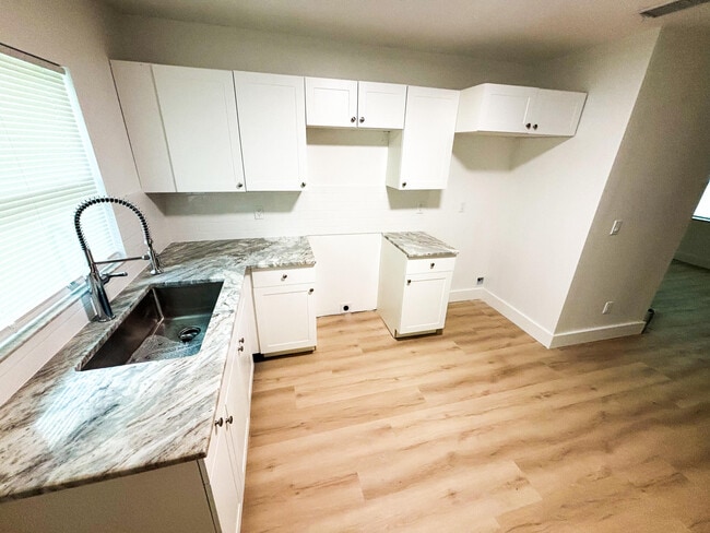 2135 Sibley Ave in Fort Pierce, FL - Building Photo - Building Photo