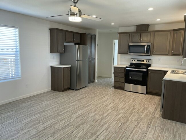 10701 N 99th Ave in Peoria, AZ - Building Photo - Building Photo