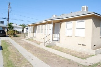1909 Bedford Way in Bakersfield, CA - Building Photo - Building Photo