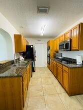 18310 Burkholder Cir in Port Charlotte, FL - Building Photo - Building Photo