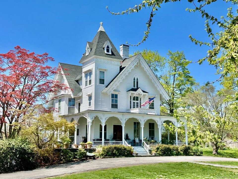 176 Main St in Fairfield, CT - Building Photo