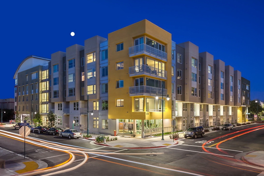 Emme in Emeryville, CA - Building Photo