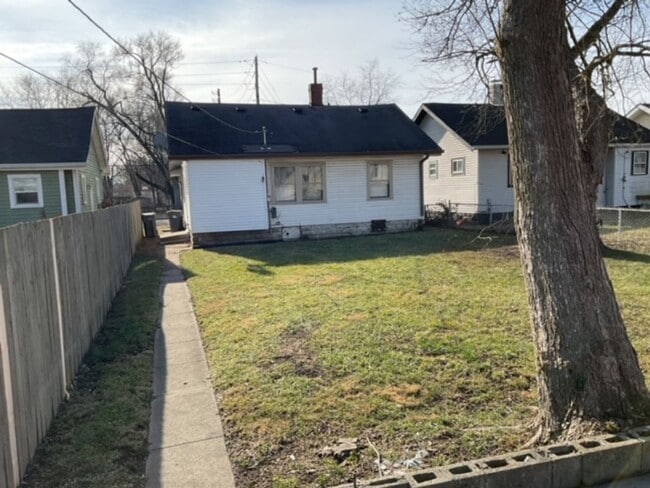 1534 E 34th St in Indianapolis, IN - Building Photo - Building Photo