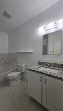 808 Wilmor Ct in Arlington, TX - Building Photo - Building Photo