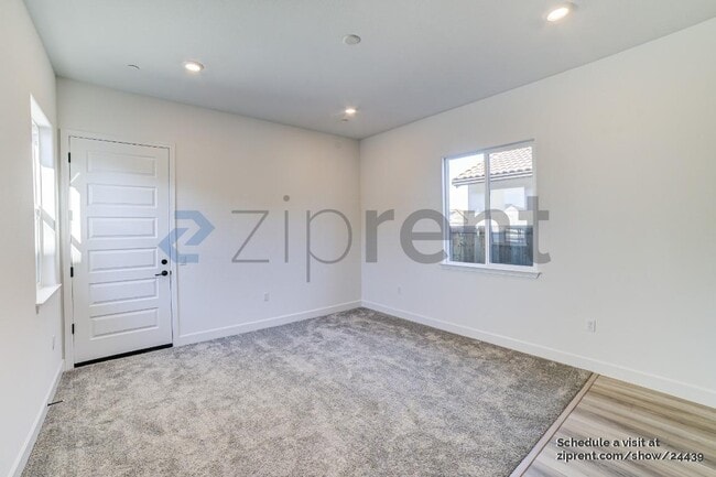 8333 Evans Tree Dr S in Roseville, CA - Building Photo - Building Photo