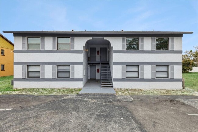 property at 46 N Fairfax Ave