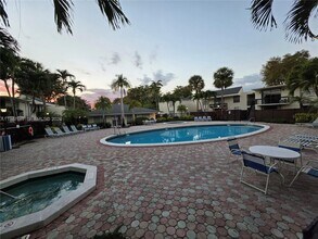 8307 SW 142nd Ave in Miami, FL - Building Photo - Building Photo