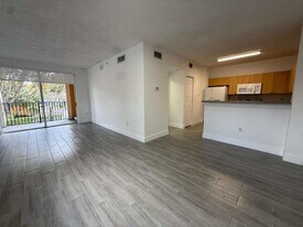 2440 E Preserve Way in Miramar, FL - Building Photo