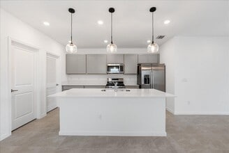 11177 Fernbrook Dr in Port St. Lucie, FL - Building Photo - Building Photo