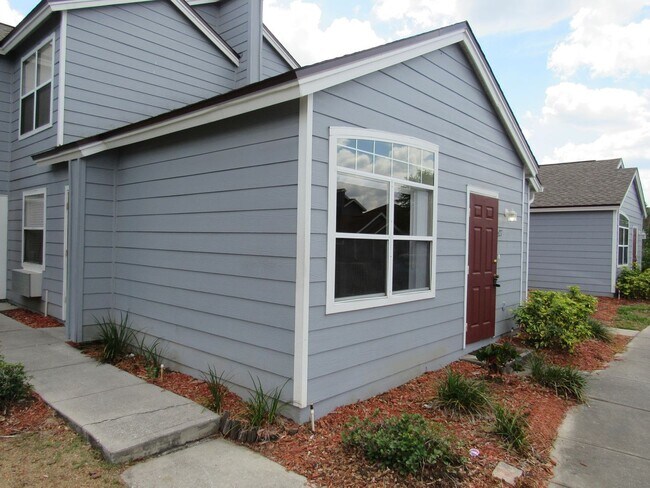 627 Orchid Dr-Unit -LO in Davenport, FL - Foto de edificio - Building Photo