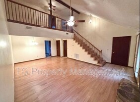 11647 Fort Caroline Lakes Dr in Jacksonville, FL - Building Photo