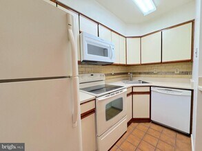 1020 N Stafford St in Arlington, VA - Building Photo - Building Photo