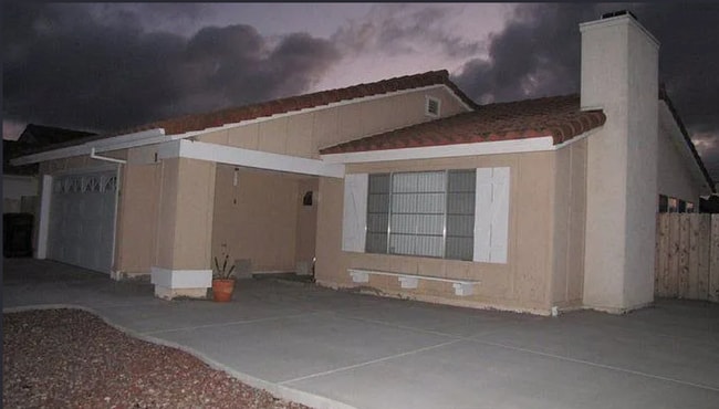 10274 Kamwood Pl in San Diego, CA - Building Photo - Building Photo