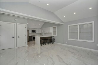 25 Miller St in Glen Cove, NY - Building Photo - Building Photo