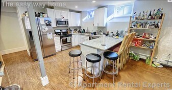 231 Norfolk St, Unit #1 in Cambridge, MA - Building Photo