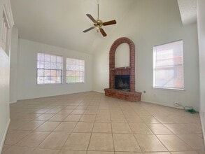 10913 Joe Dimaggio Cir in El Paso, TX - Building Photo - Building Photo