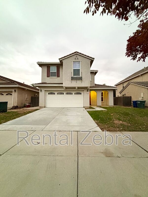 480 Tolman Way in Merced, CA - Foto de edificio - Building Photo