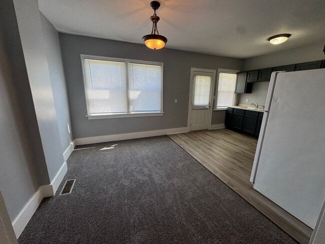 412 15th Ave in Moline, IL - Building Photo - Building Photo