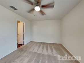 5632 McClelland St in Heath, TX - Foto de edificio - Building Photo