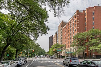 Riverdale Housing For The Elderly in Bronx, NY - Building Photo - Building Photo