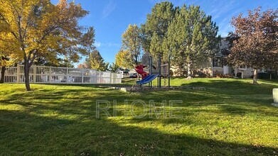 6892 Florentine Way in West Jordan, UT - Foto de edificio - Building Photo