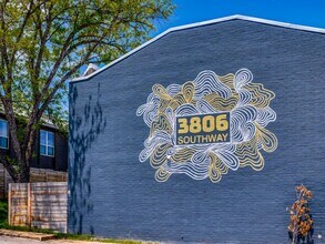 3806 Southway Dr in Austin, TX - Building Photo - Building Photo