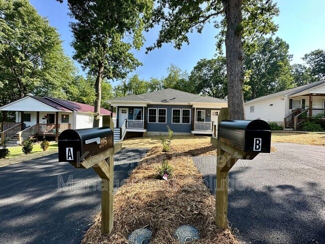 905 Gardner St in Waynesboro, VA - Building Photo - Building Photo