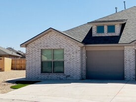 2102 N Avenue K in Lubbock, TX - Building Photo