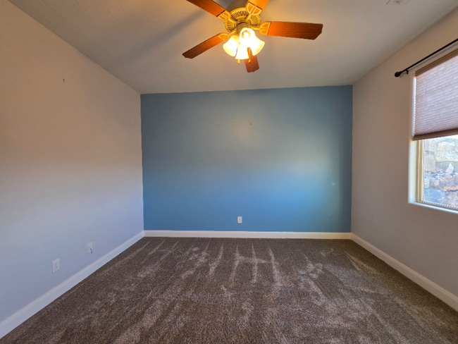 311 920 N in Hurricane, UT - Building Photo - Building Photo