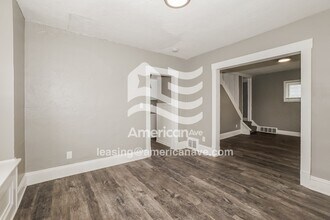 4907 Gifford Ave in Cleveland, OH - Foto de edificio - Building Photo