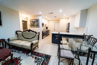 1867 Windsor Dr in North Palm Beach, FL - Building Photo - Building Photo