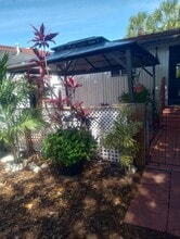 2 NW 48th St in Deerfield Beach, FL - Foto de edificio - Building Photo