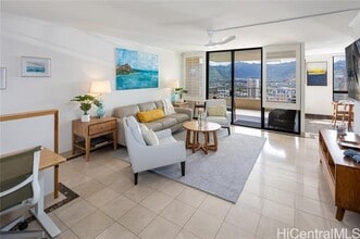 2121 Ala Wai Blvd in Honolulu, HI - Foto de edificio - Building Photo