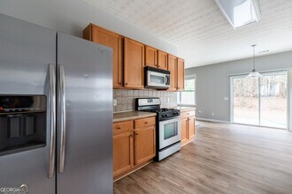 3290 Cooper Woods Dr in Loganville, GA - Building Photo - Building Photo