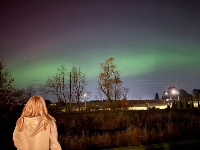 2569 SE Hawkins Ave in West Des Moines, IA - Building Photo - Building Photo